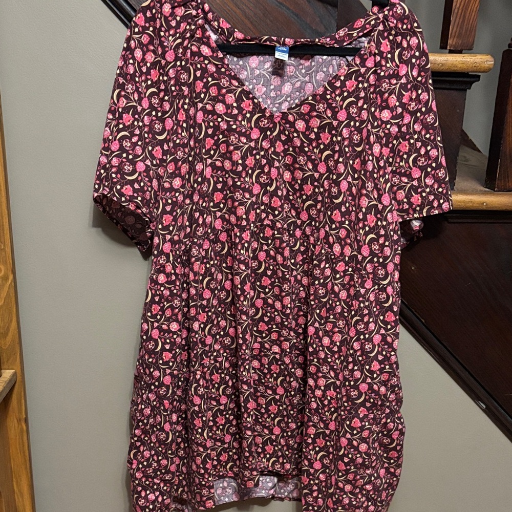 Old Navy Pink and Black Floral Short Sleeve Top